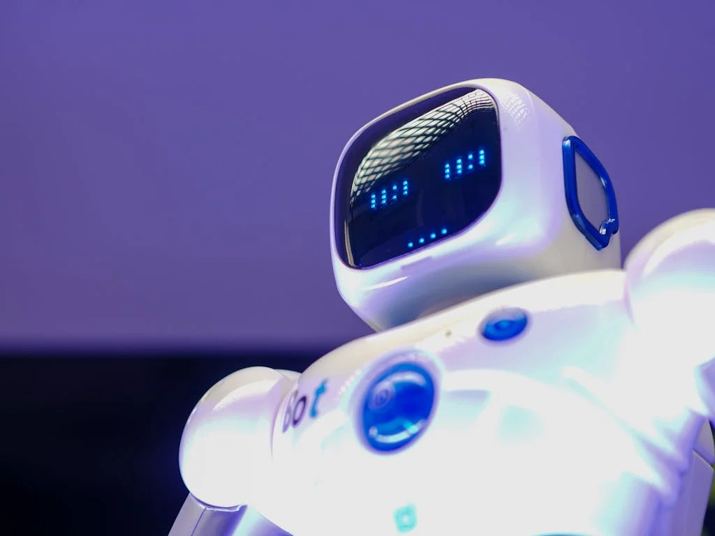 AI Chatbot vs AI Agent: Which One Does Your Customer Service Need?