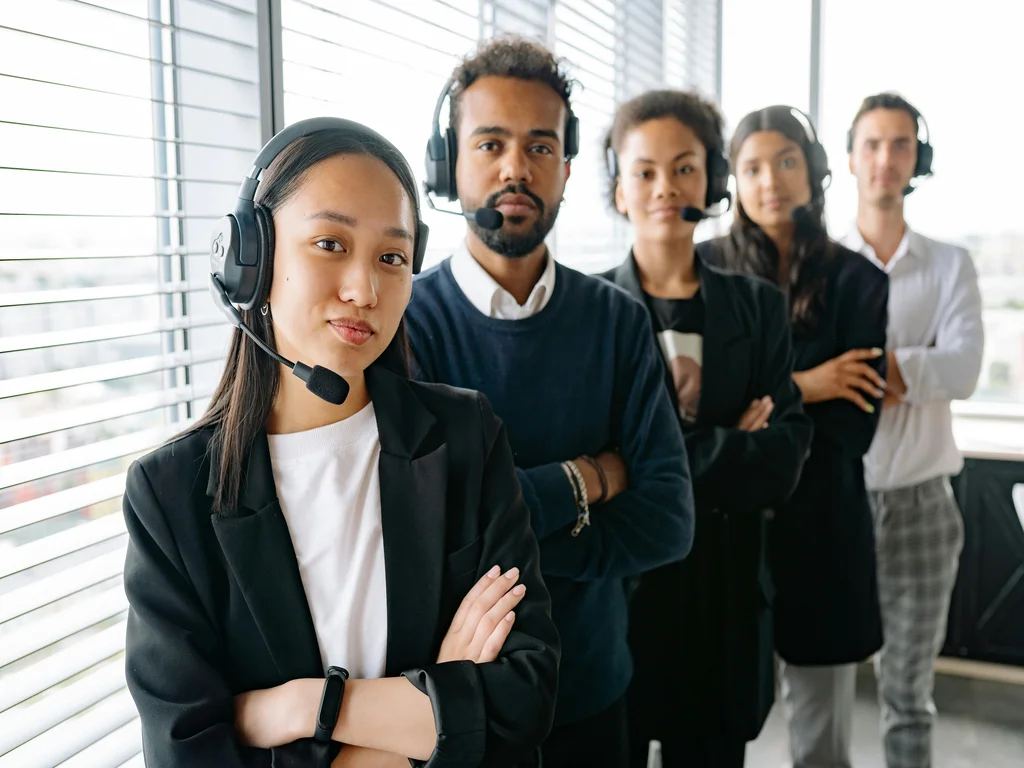 Phone System vs Contact Centre: What Is the Difference?