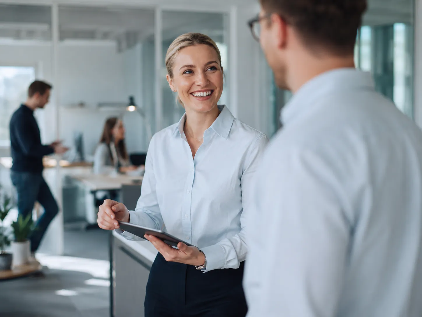 Skillnaden mellan växel och contact center
