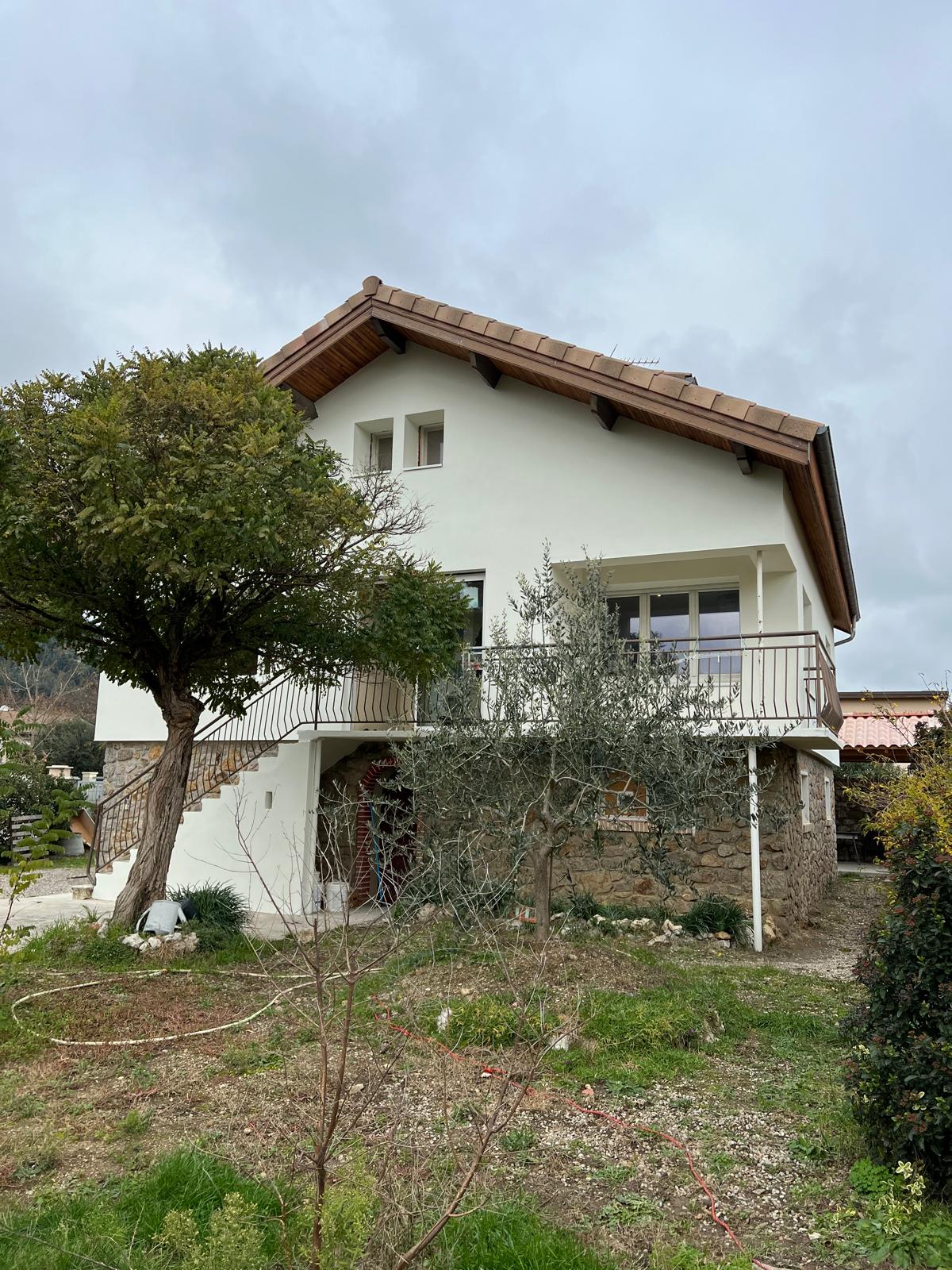 Maison Individuelle isolé par l'extérieur par DLS Facade à La Roche-De-Glun (26600)