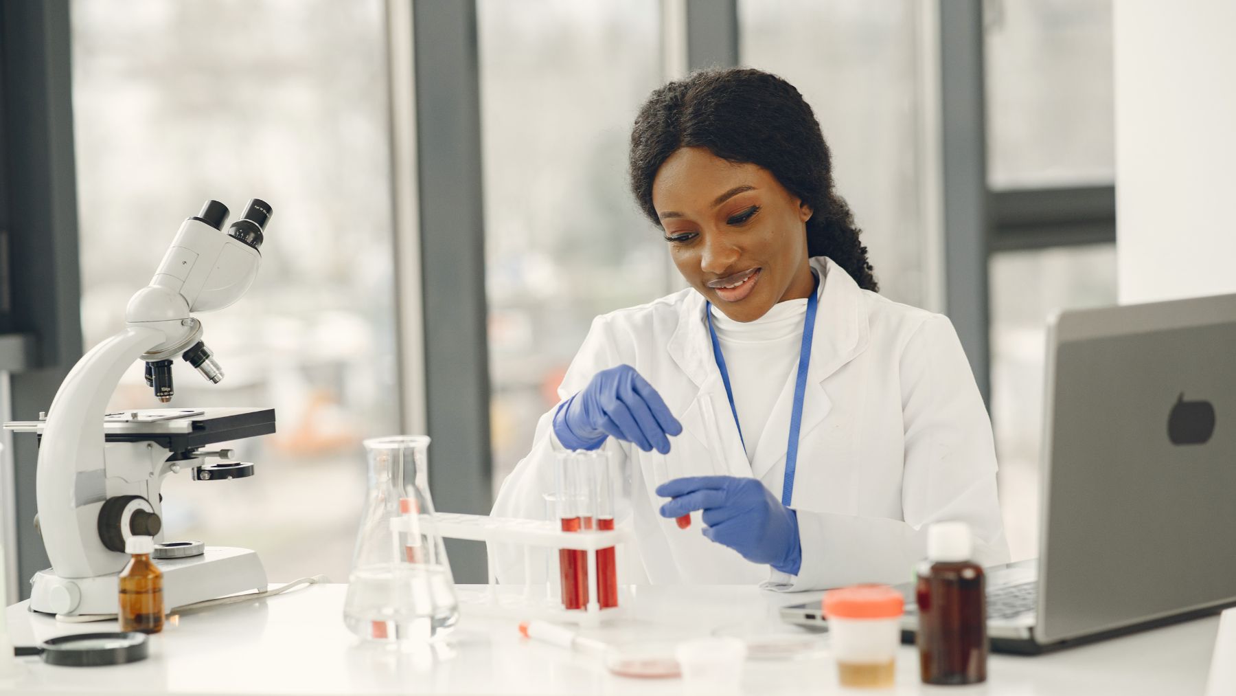Construire l’avenir de l’Afrique : Libérer le potentiel en R&D et en fabrication de produits de santé