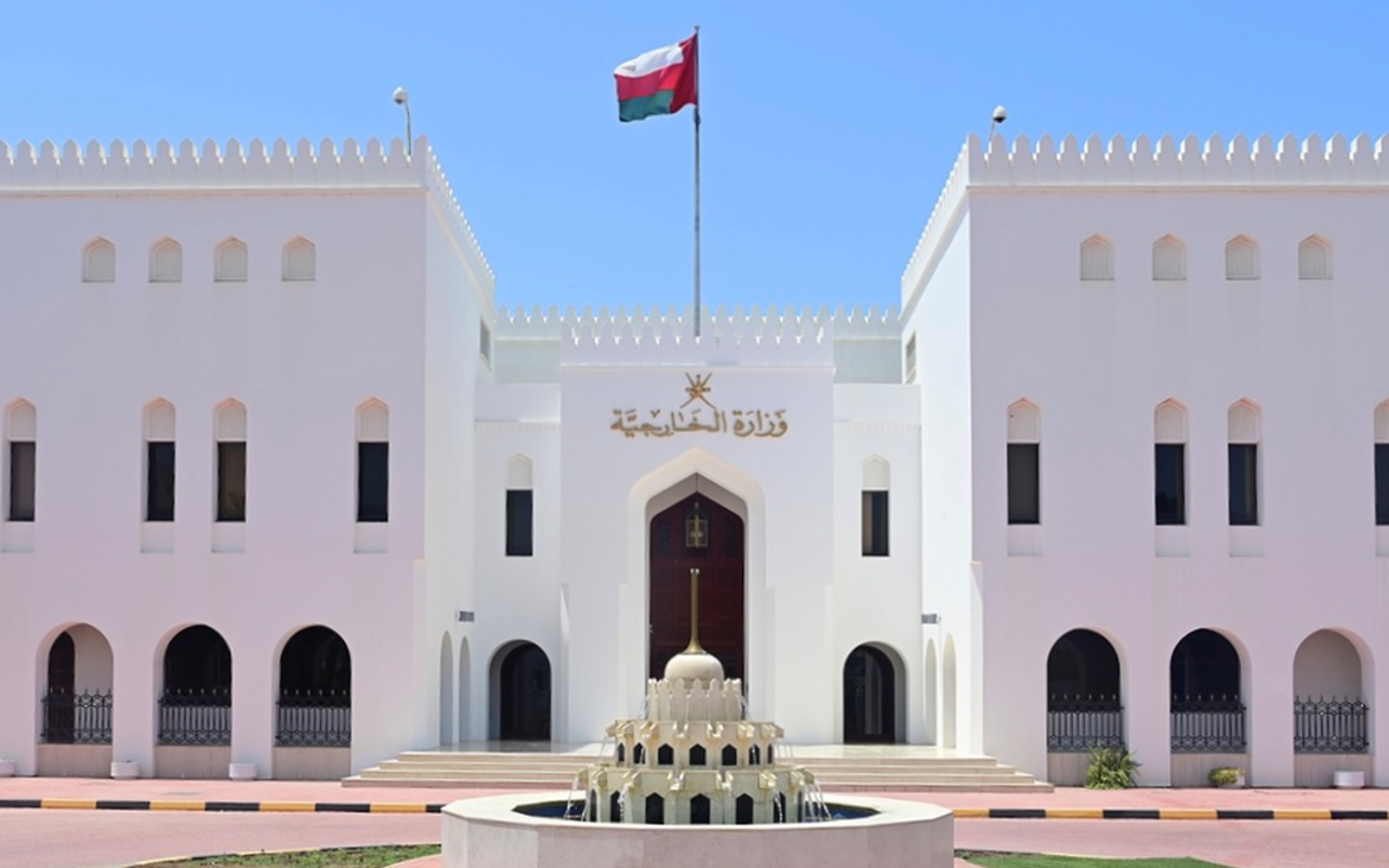 Le Botswana ouvre une ambassade à Oman pour renforcer les liens économiques et d’investissement