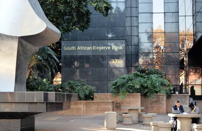 Stablecoins Could ‘Break Apart’, Warns South African Reserve Bank Governor