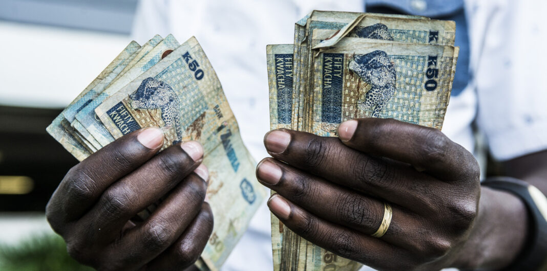 Le kwacha zambien se renforce tandis que le cedi ghanéen est sous pression