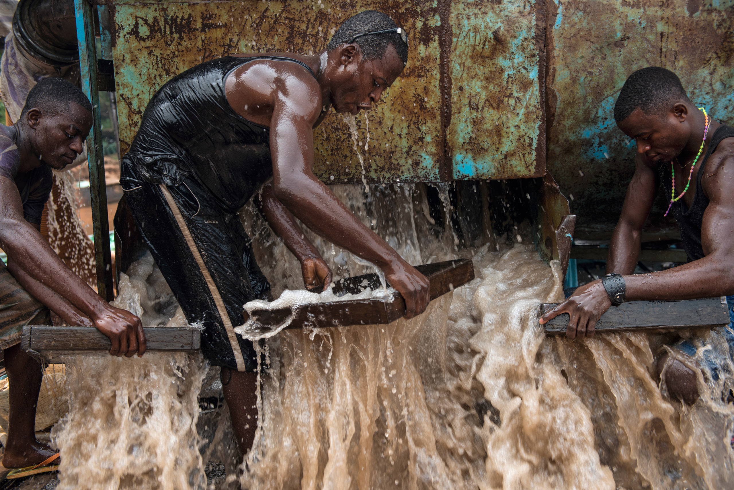 Congo signs diamond deal with Swiss firm ADEX