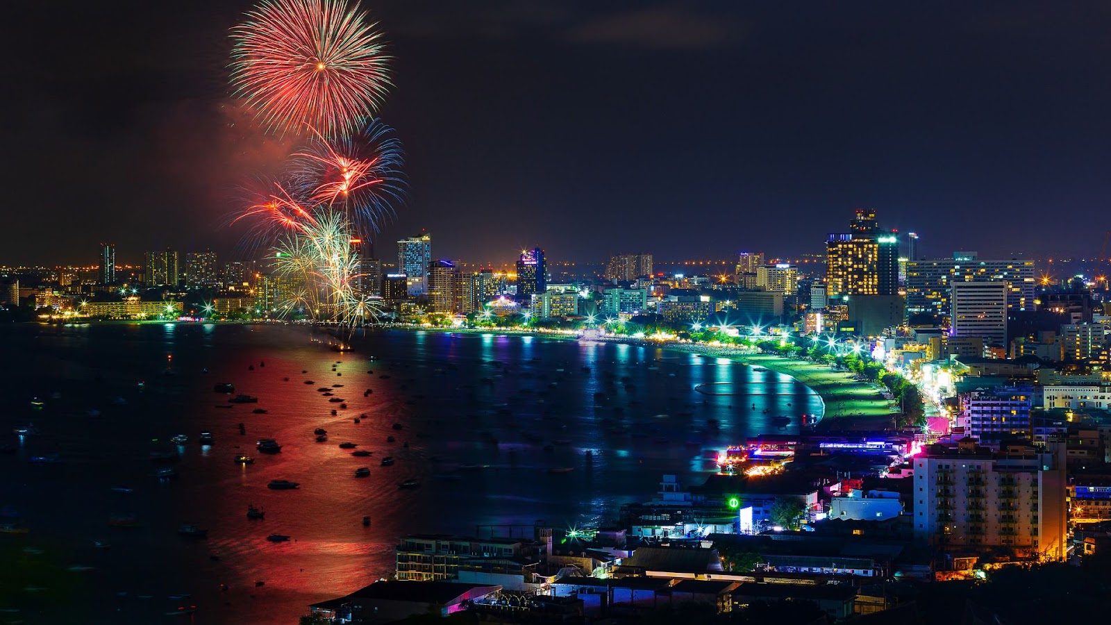 Fireworks on Bluewaters Island
