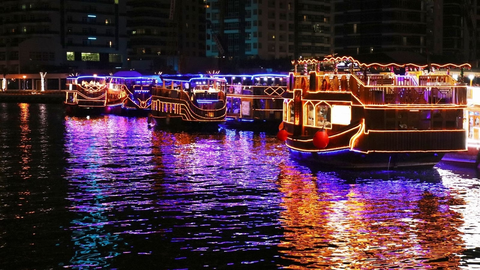 Historic Abra Dinner Cruise on Dubai Creek