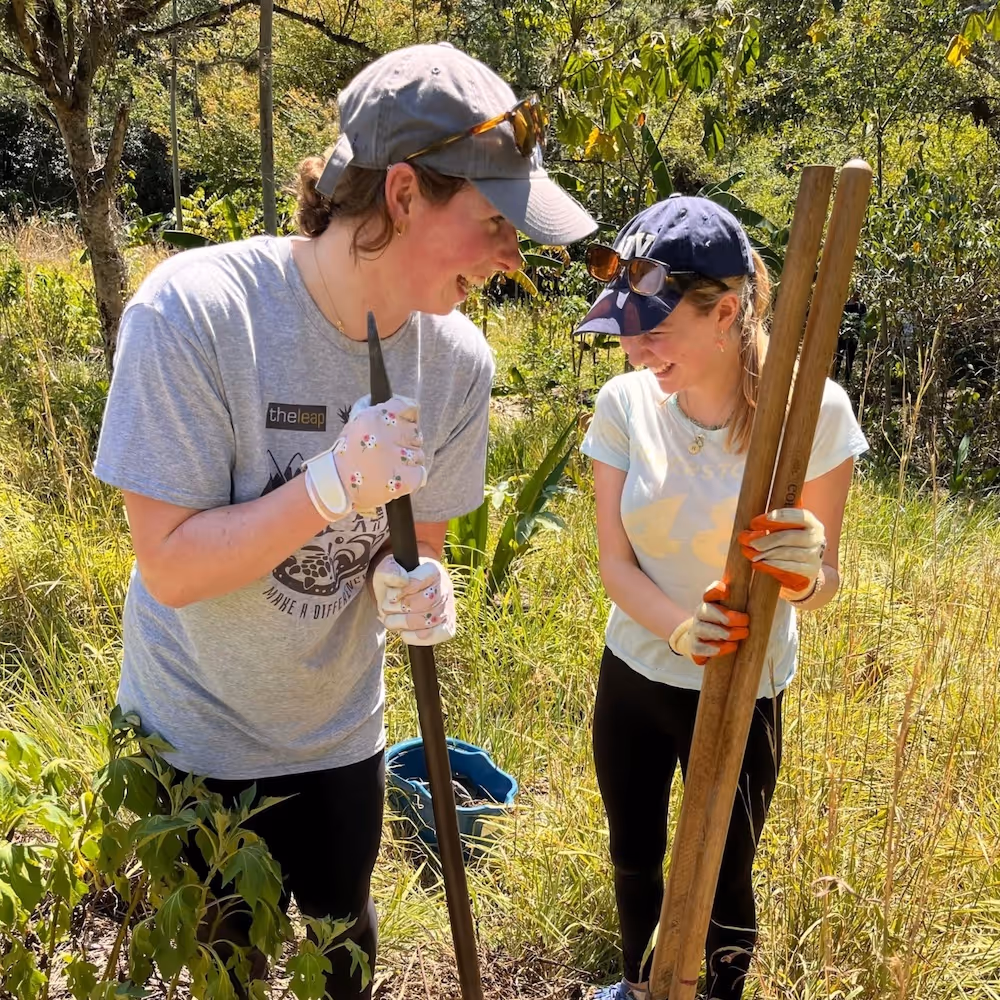 gap year volunteering abroad colombia teens community project work