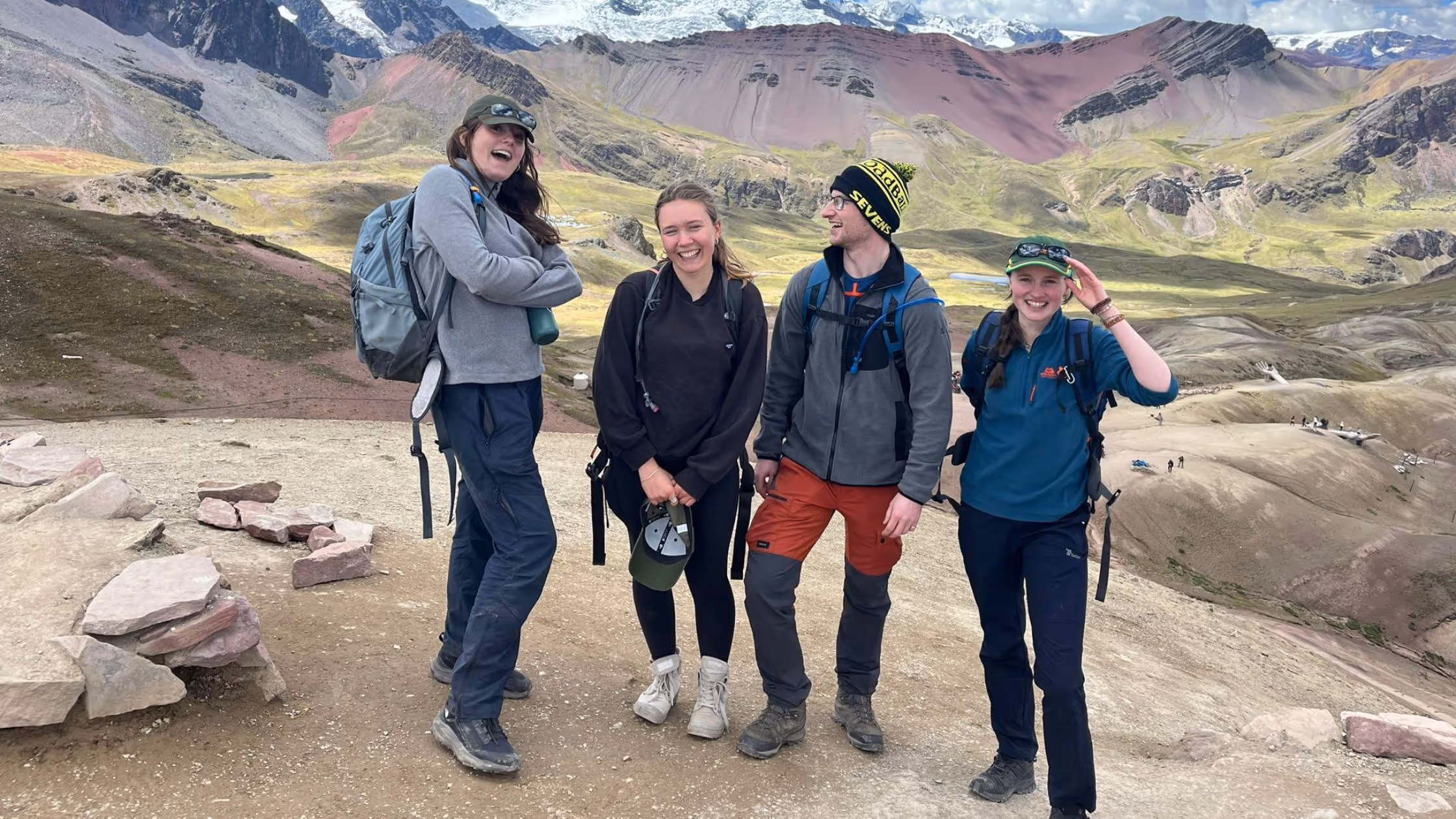 Camaraderie: The Power of the Team When Travelling Solo