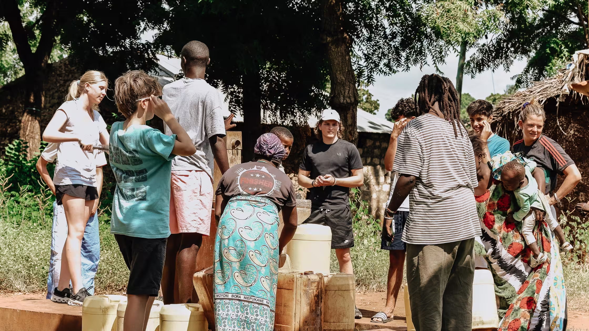 Leap students working together on a Leap community project abroad.
