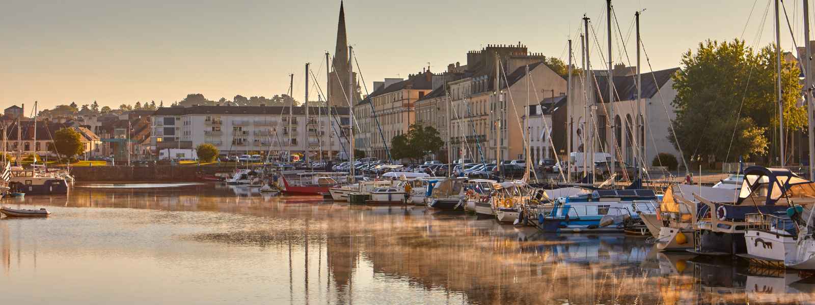 Redon vue du Port de plaisance