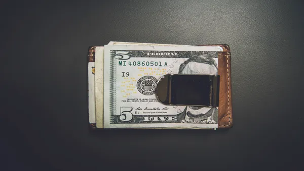 How Insurance Brokers Make Money: Unpacking the Revenue Streams