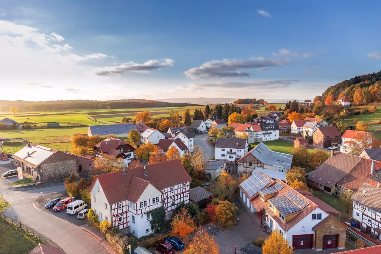 Scenic view of a neighborhood.