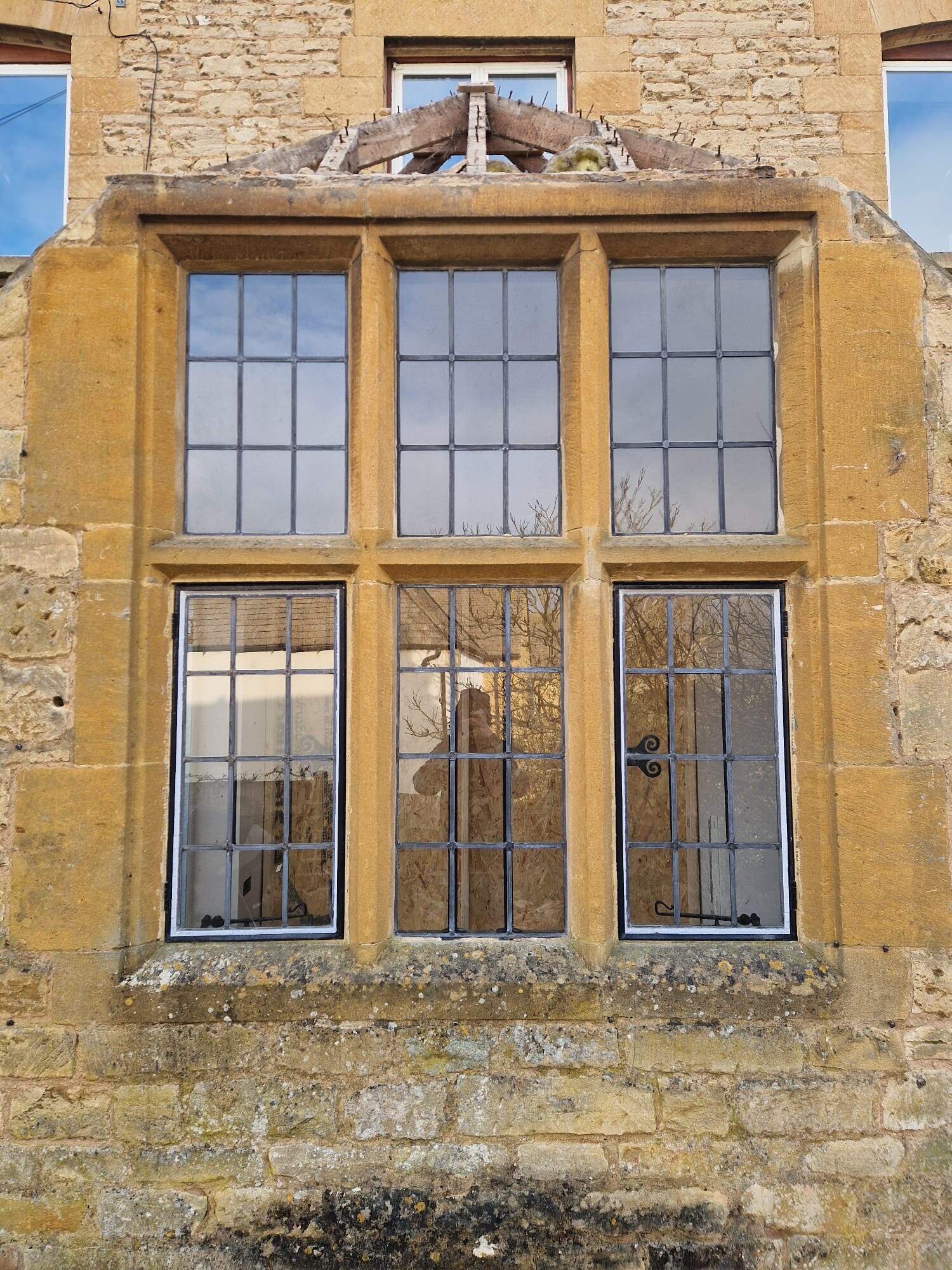 Mullion Window