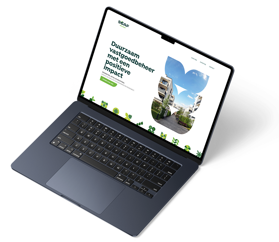 Open laptop met een website voor duurzaam vastgoedbeheer met een positieve impact, inclusief foto van moderne appartementen.