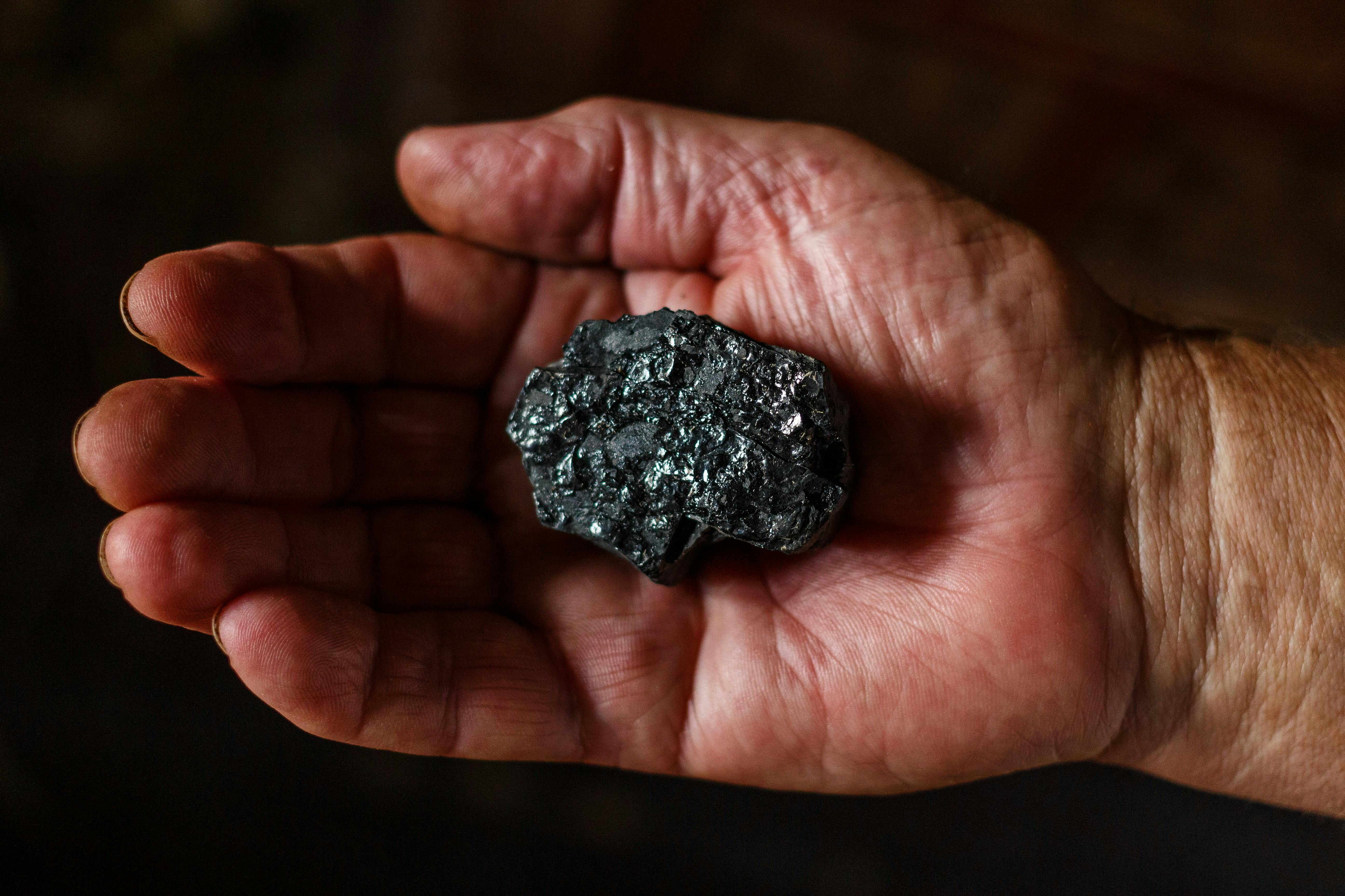 DTH vs Rotary Drilling: Choosing the Right Method for Your Mine