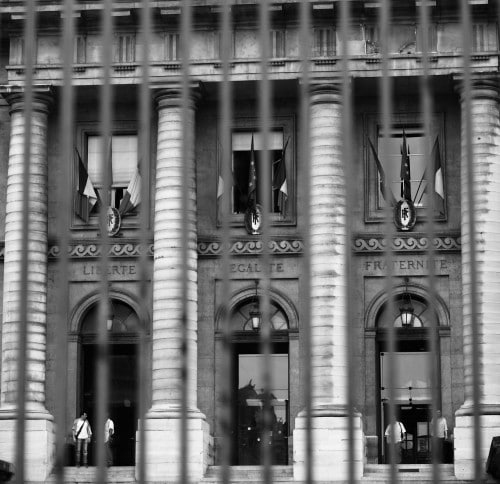 Grille - Palais de Justice de PARIS © Cabinet MCE - Marie Camille ECK, Avocat au Barreau de PARIS