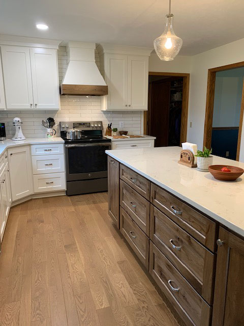 Kitchen flooring Chelsea Plank Windmill Pointe Oak