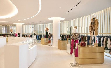 Saks to shutter Brookfield Place women's store