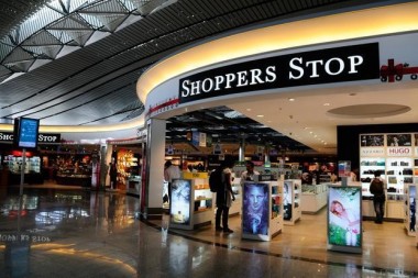 Amazon takes share in Shoppers Stop