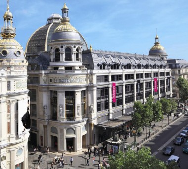 Sunday opening in Paris