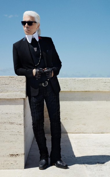 Karl Lagerfeld dies in Paris