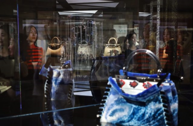 JD.com debuts luxury brand platform Toplife