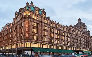 Harrods to open an outlet