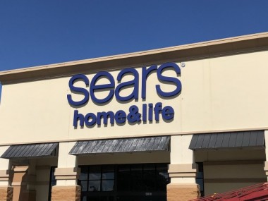 Sears launches new smaller format stores