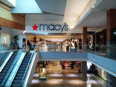 Macy's tests smaller stores