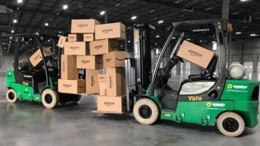 Amazon builds new Canadian distribution centre