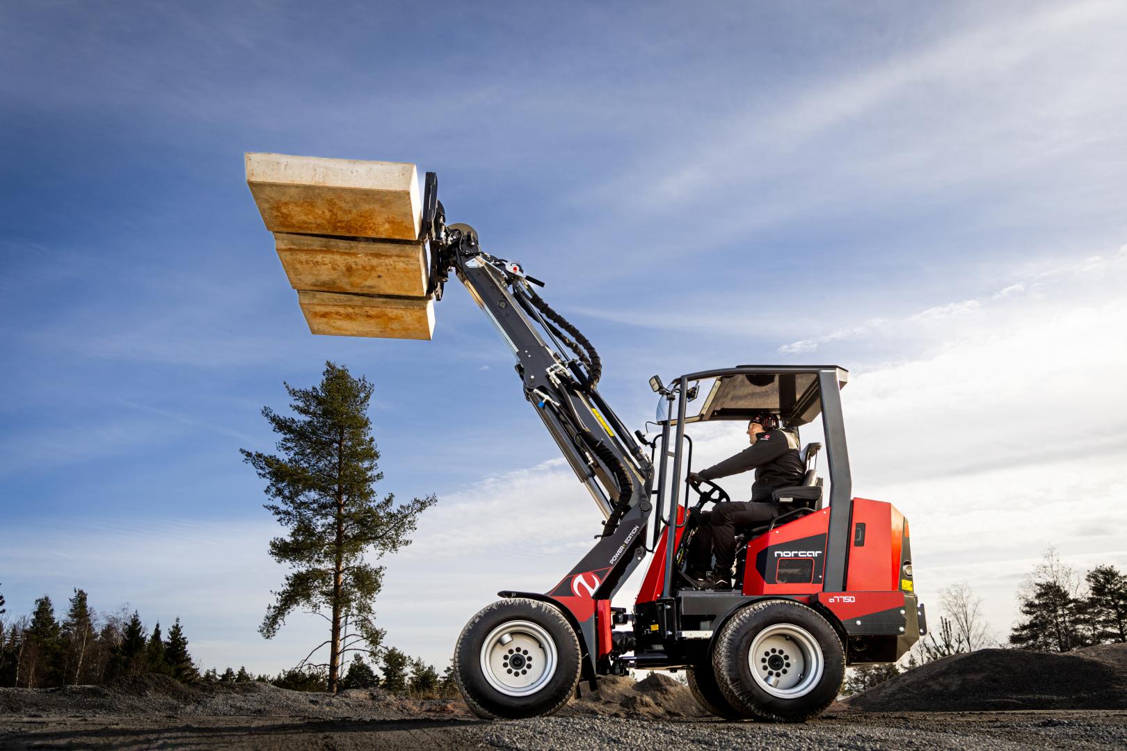 Norcar a7750 kniklader - cabine en bediening