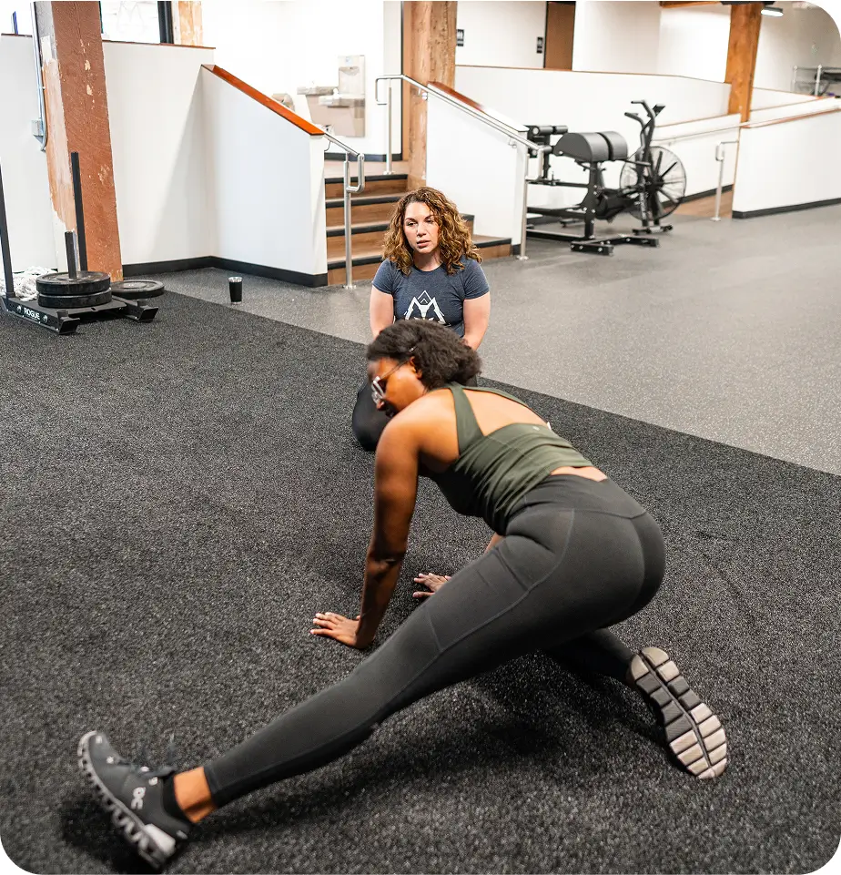 difference 2 - cross fit page_ paulina helping patient