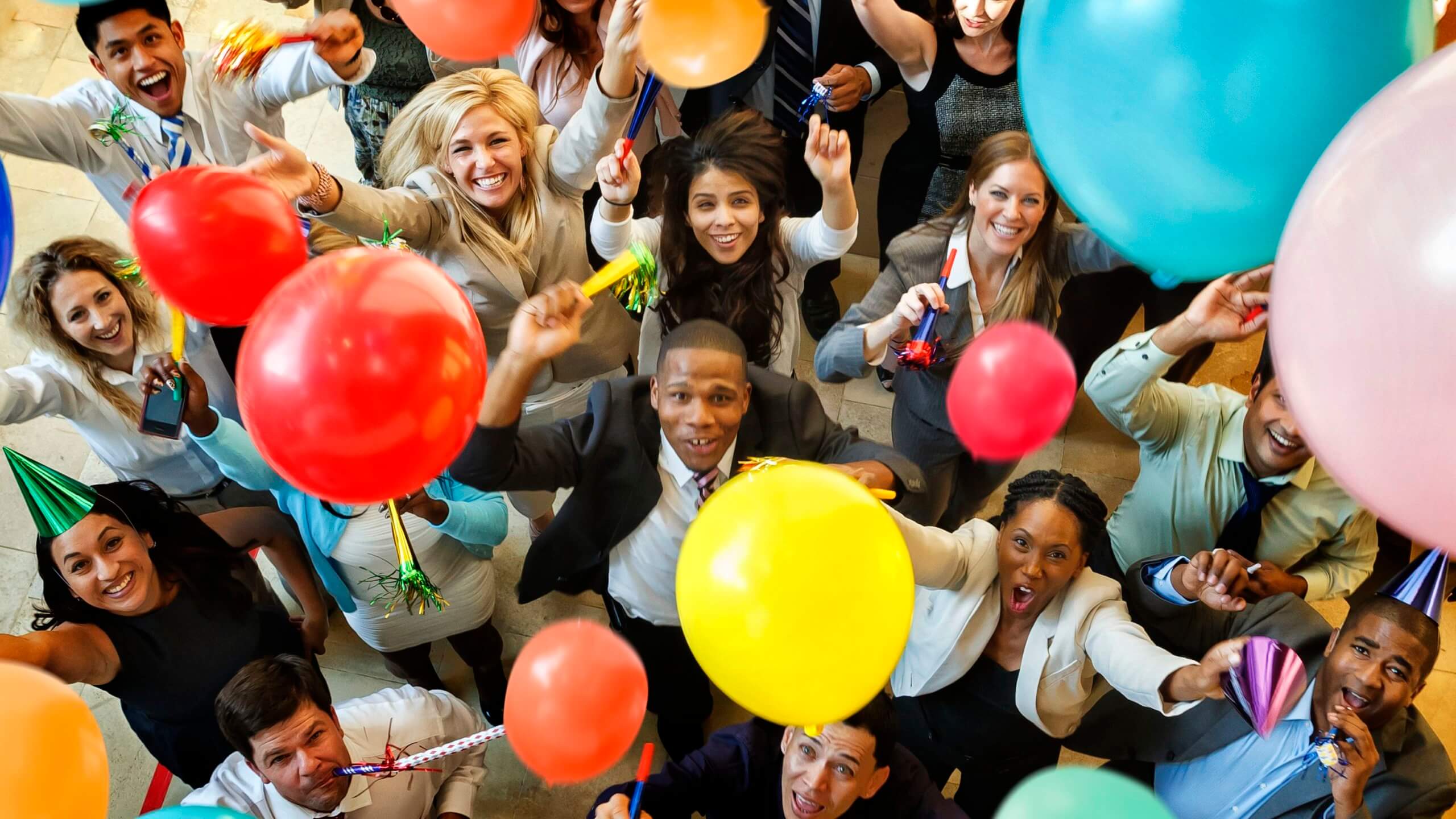 Jak w nietypowy sposób zaprosić naszych pracowników na event firmowy?