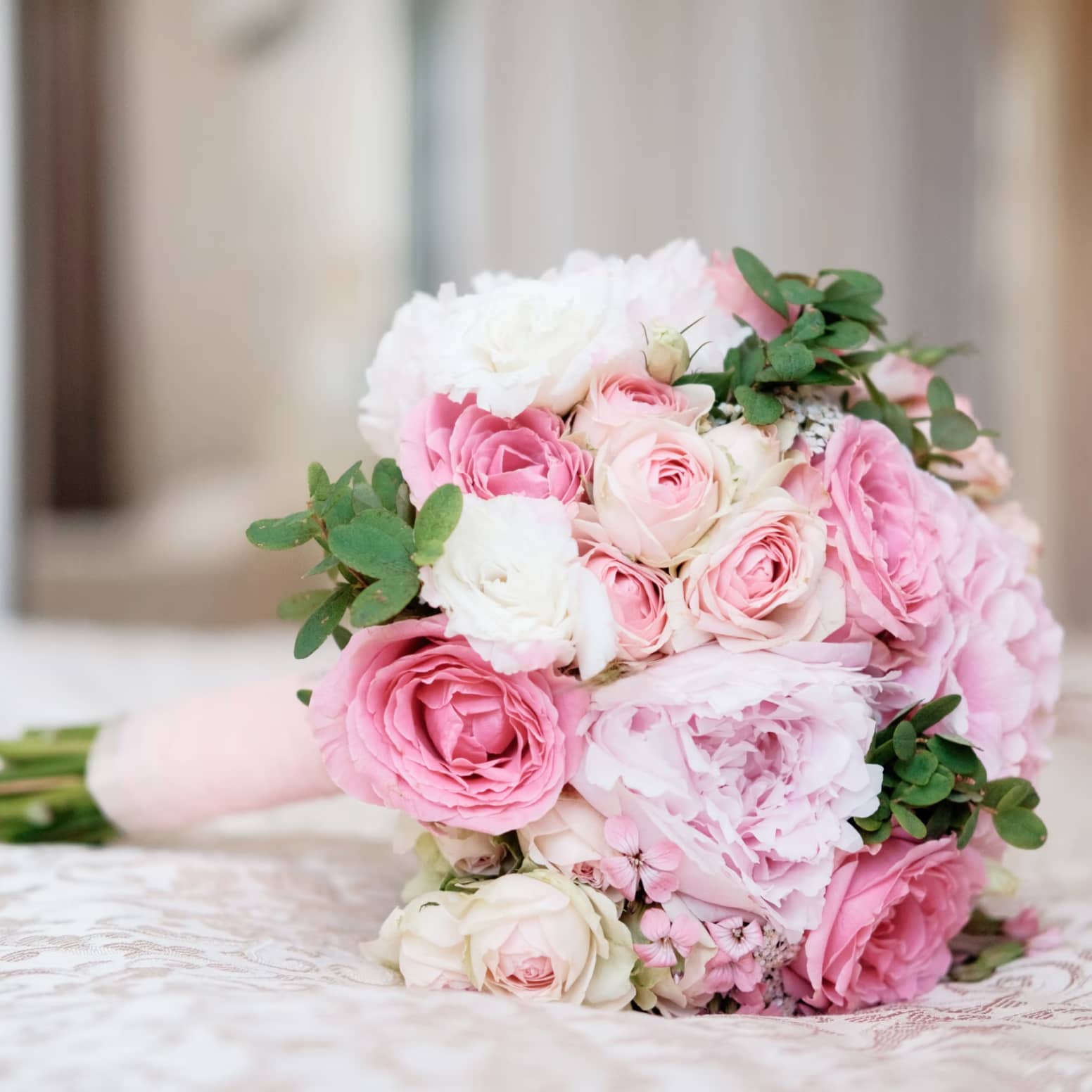 Weddings Services Bouqet - Flowers X Webflow Template