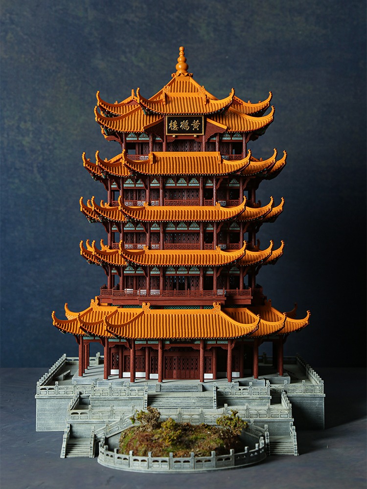 Yellow Crane, Layer by Layer