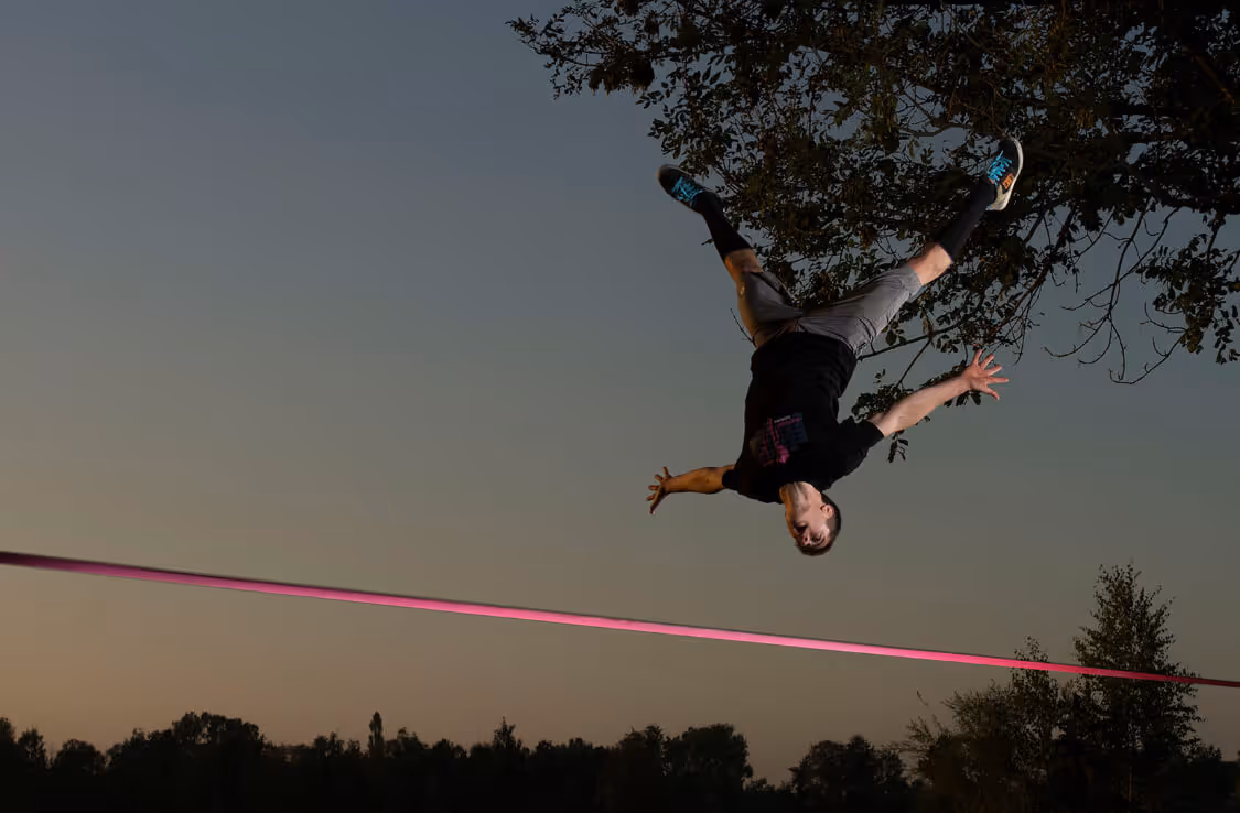 Slackline Showact – Balance Akrobatik Highlight für Events & Galas