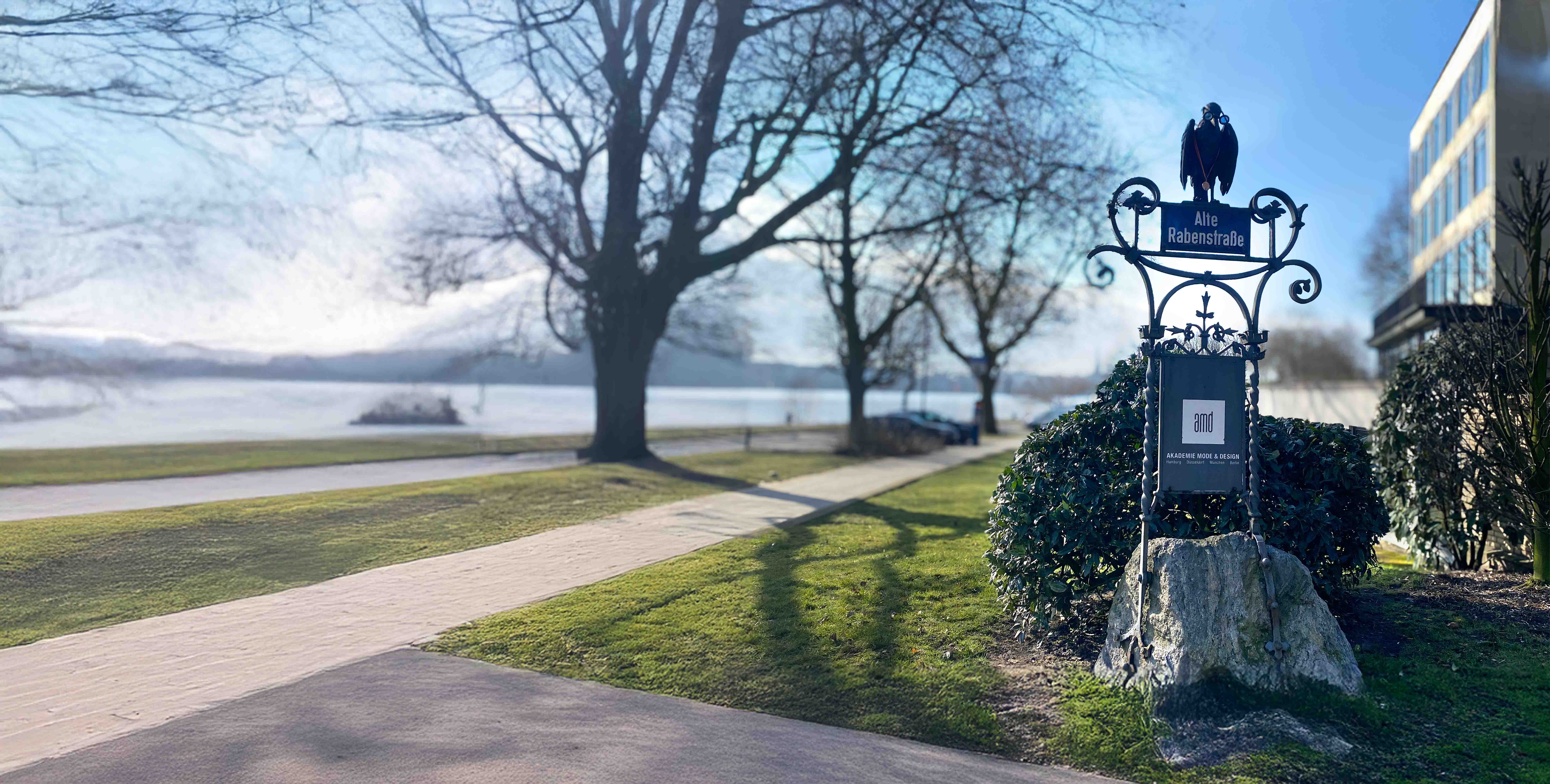 office Shot_studio morfin, mit marcel mentzel und Viviane Rath
