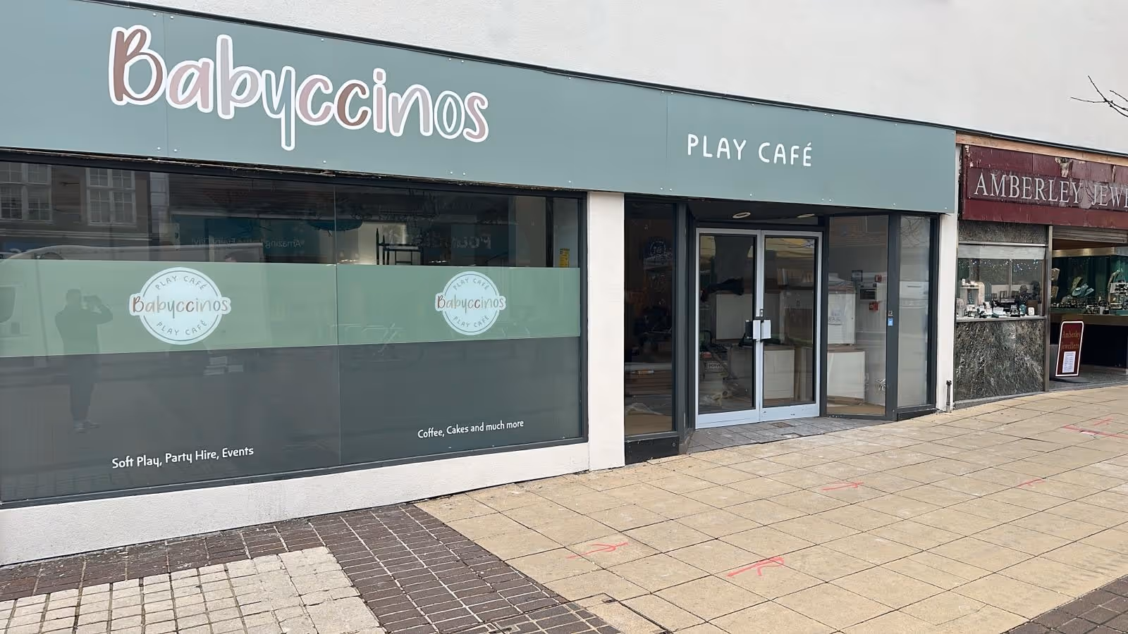 Babyccinos storefront signed re-done by SOS Systems.