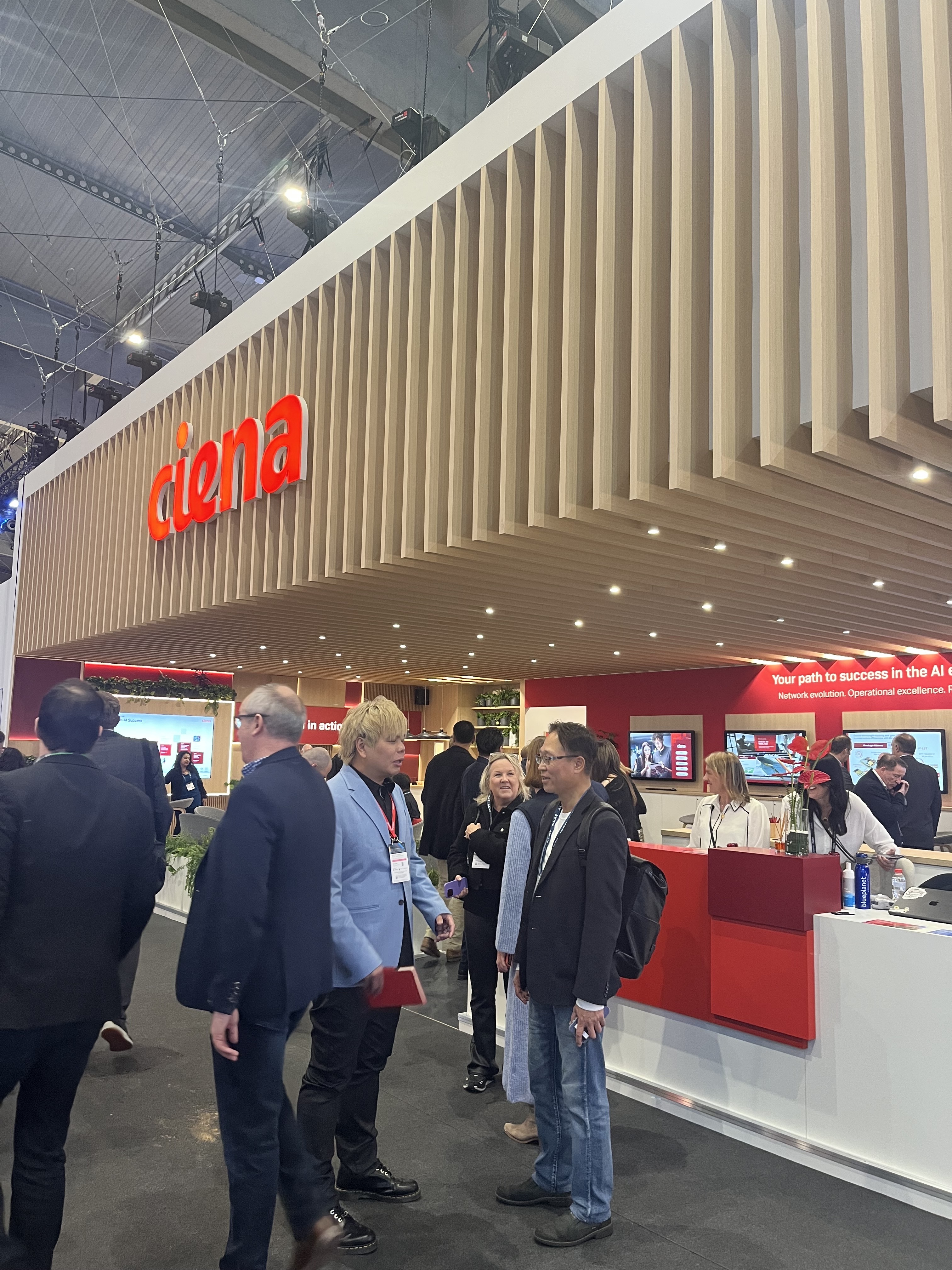 Babel at MWC Barcelona, photo 12 of 12