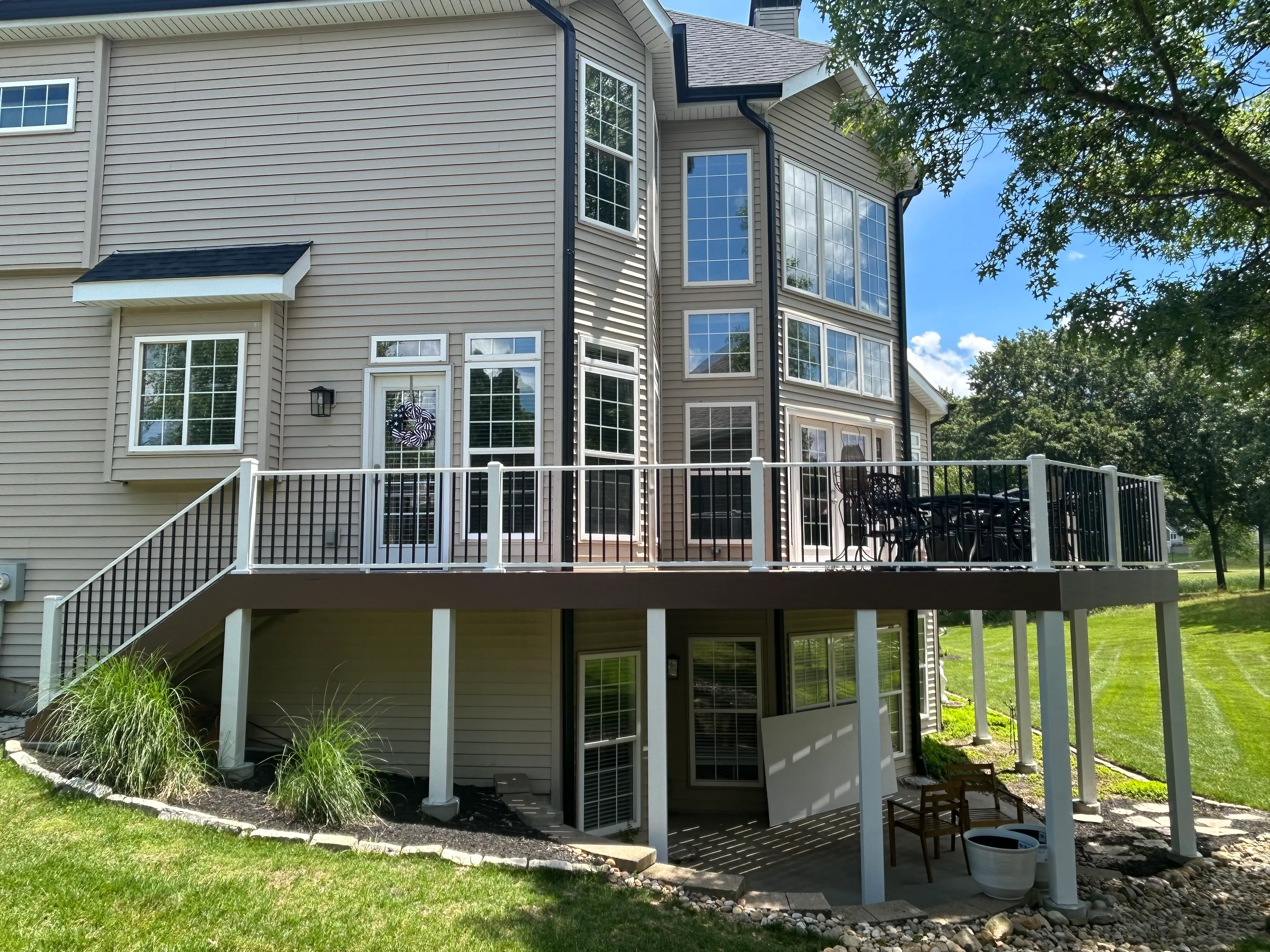 R Link Construction - Deck Building & Repair