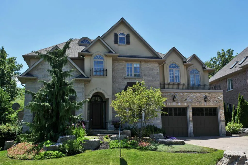 1159 Riverbank Way
