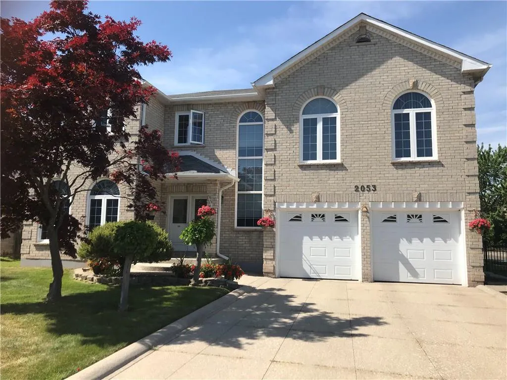 2053 Nipigon Dr