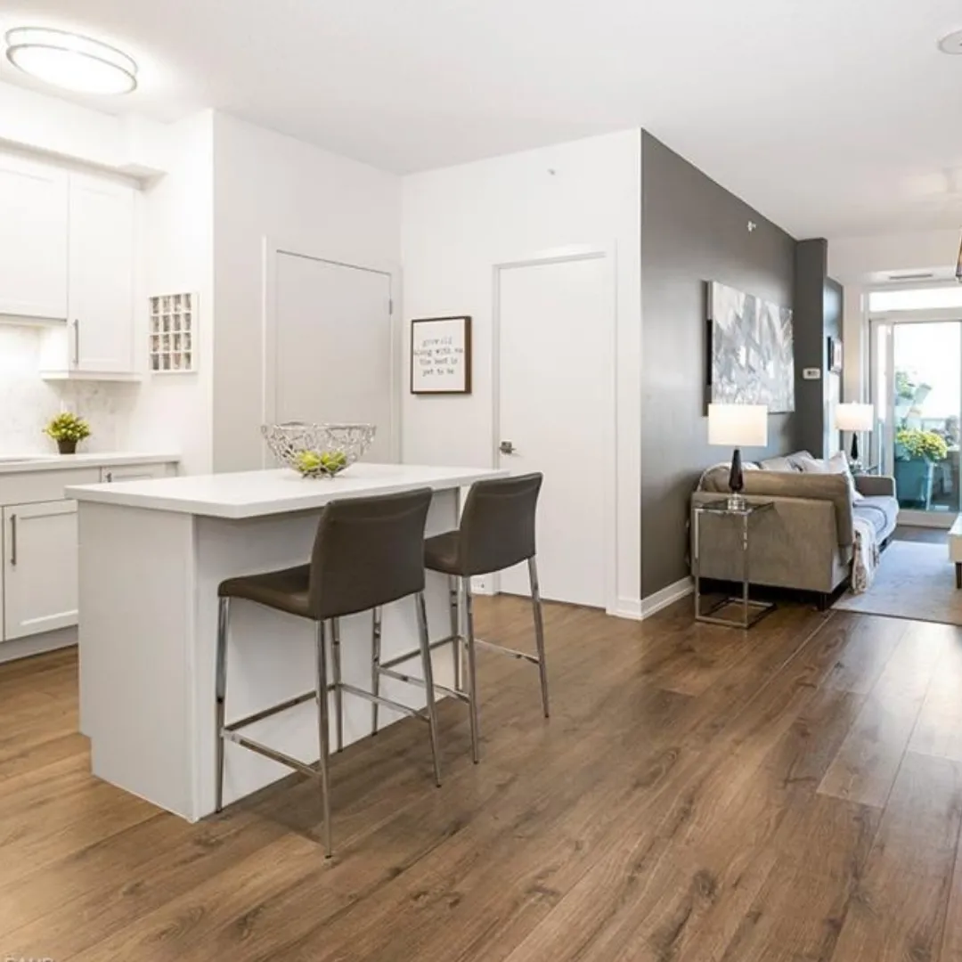 2081 Fairview, Unit 805