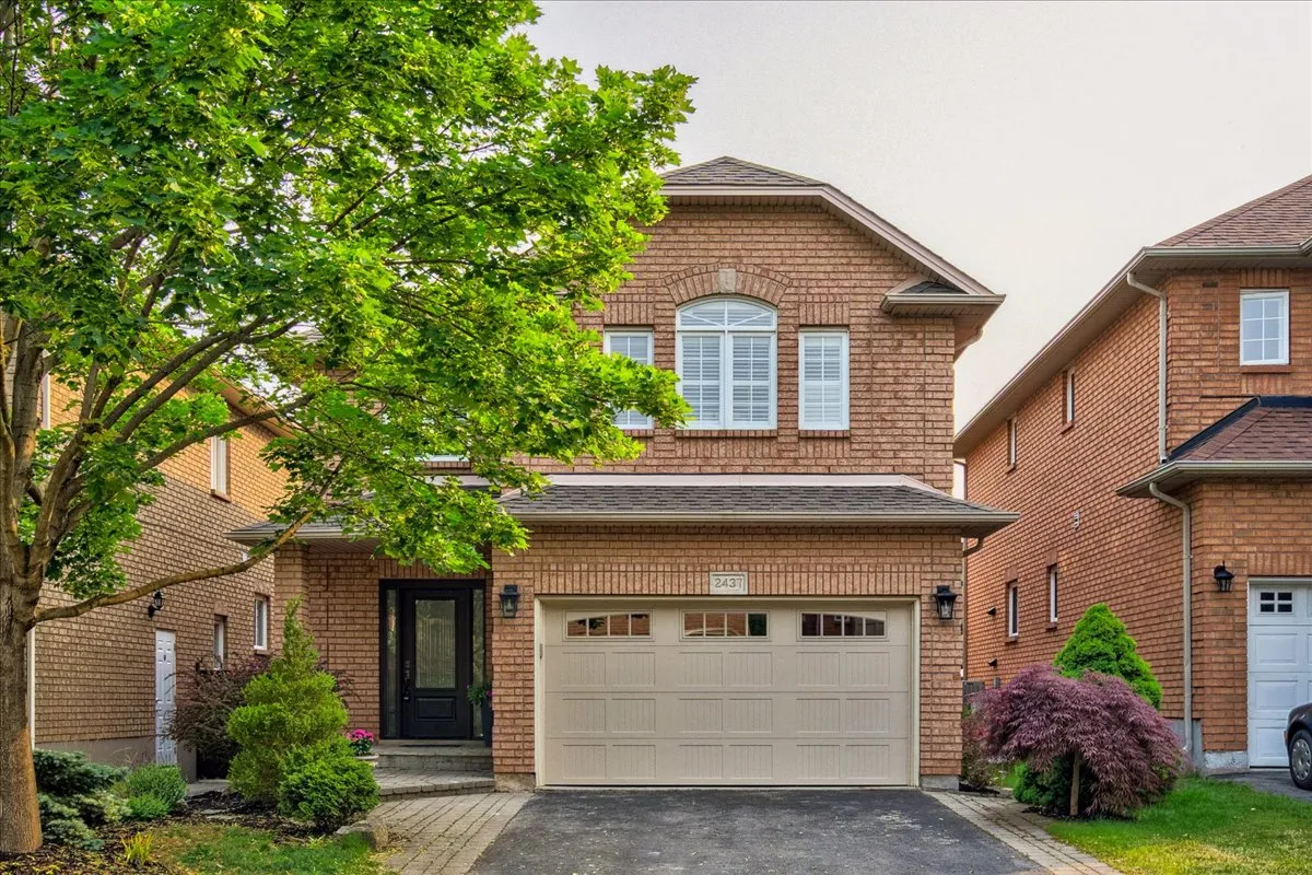 2437 Valley Heights, Oakville