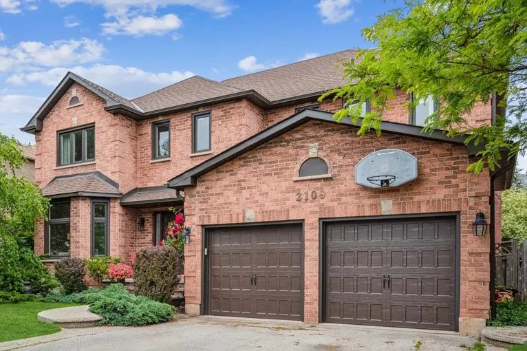 2109 Nipigon Dr, Oakville