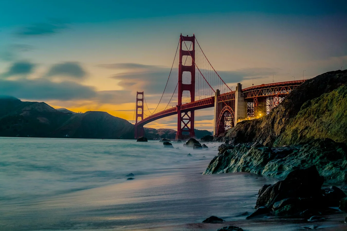 Photo of the Golden Gate Bridge in San Francisco, California, representing a key, high-value US market for homeowners to sell their house and access home equity