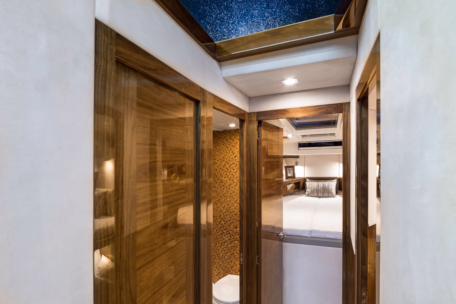 Walnut High Gloss