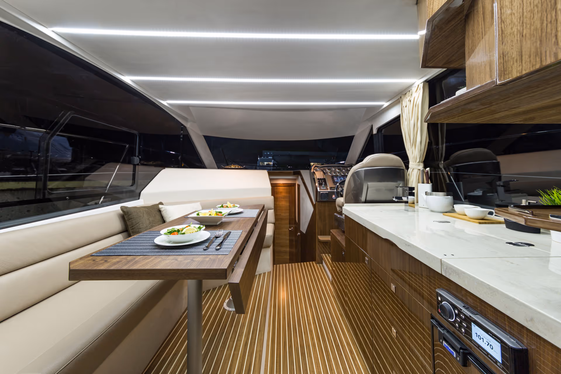 Walnut High Gloss