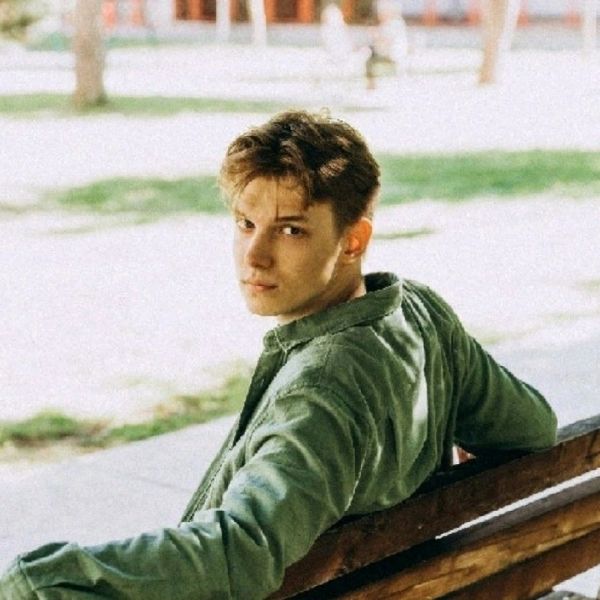 Artem Katnov